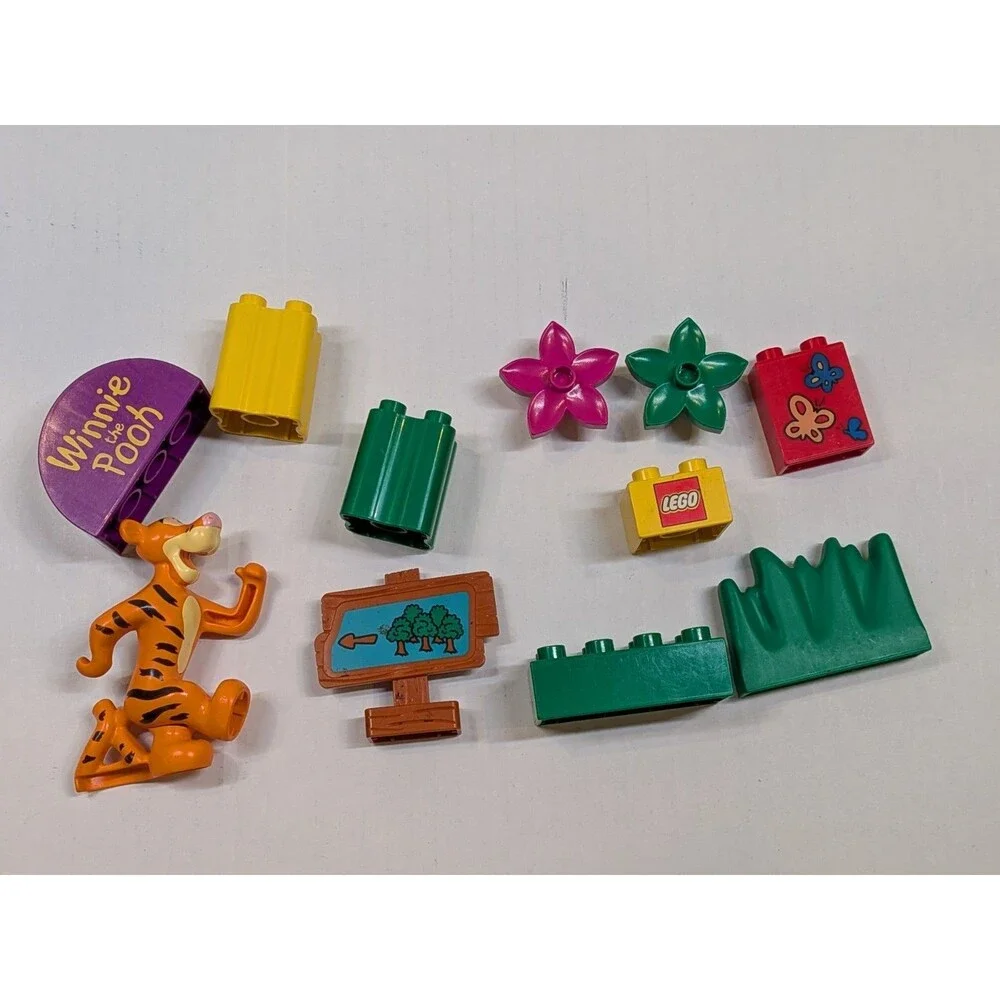 LEGO Duplo 2983 Winnie the Pooh Heffalump Hide N' Seek 1999 Incomplete